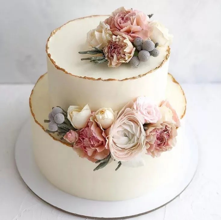 Свадебный торт с цветами