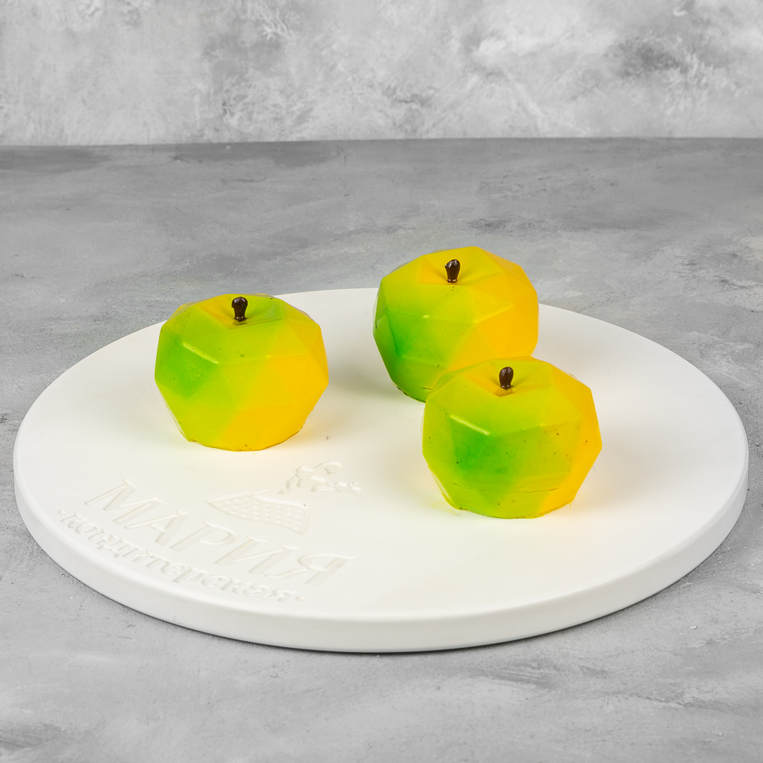 Муссовые пирожные в виде яблочек Муссовые пирожные в виде яблочек