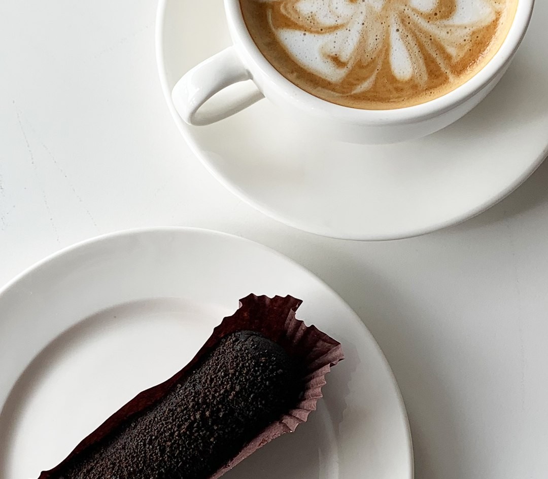 Кофе и эклеры Кофе и эклеры