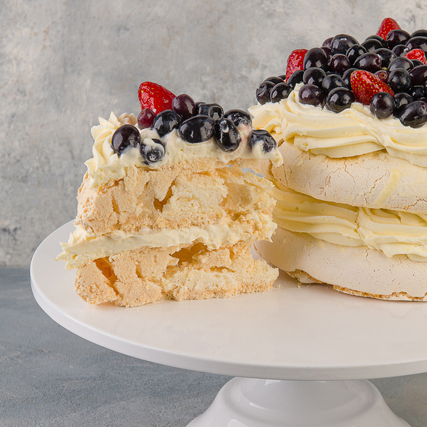 Торт Павлова с фруктами Торт Павлова с фруктами