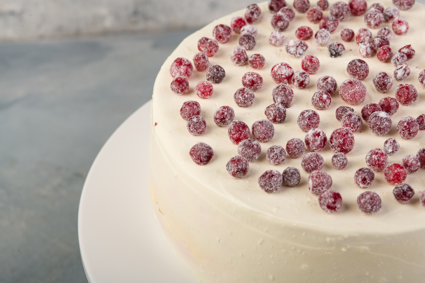 Торт домашний с брусникой