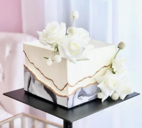Свадебный торт под мрамор
