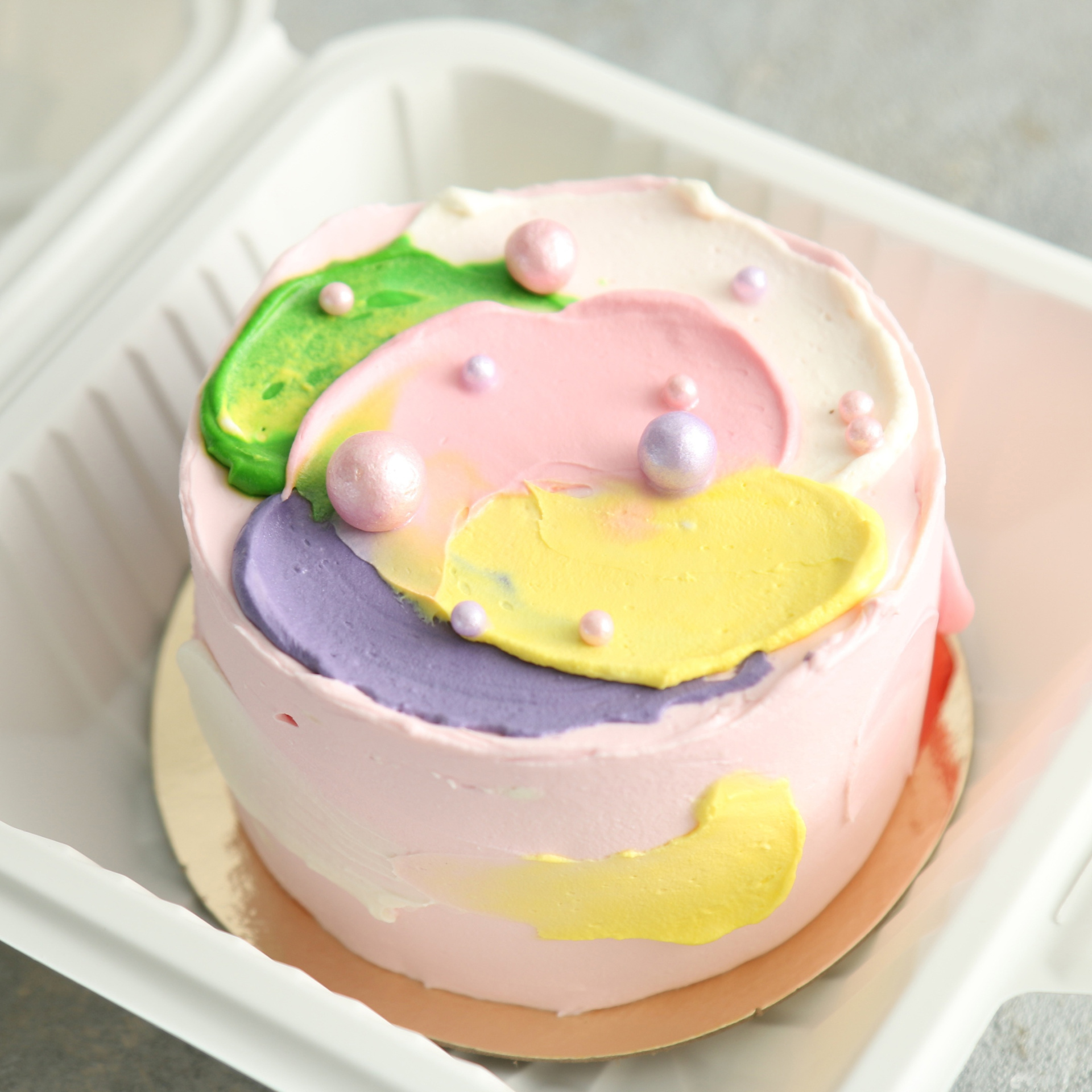 Яркий бенто-торт