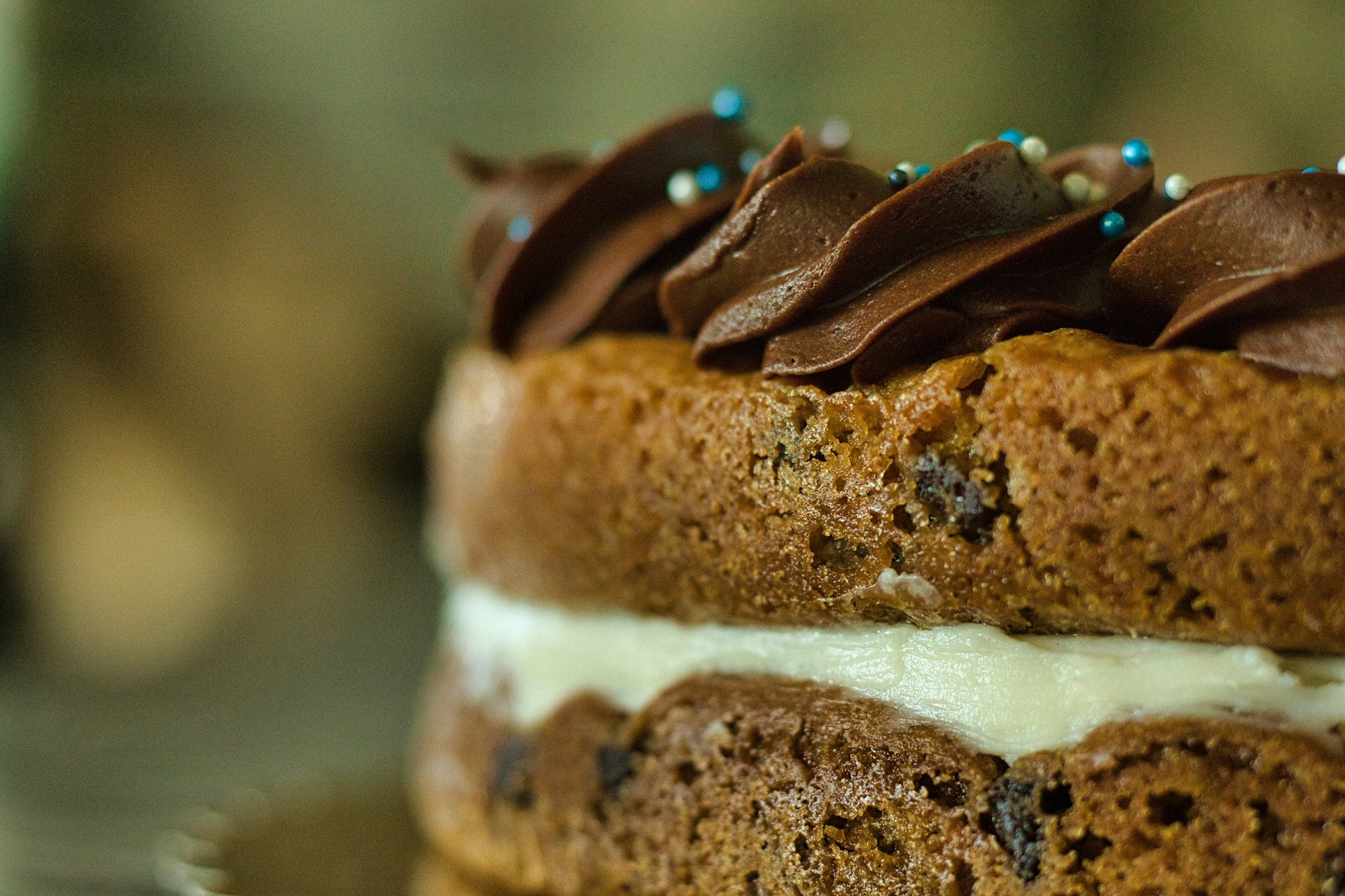 Торт с темным бисквитом Торт с темным бисквитом