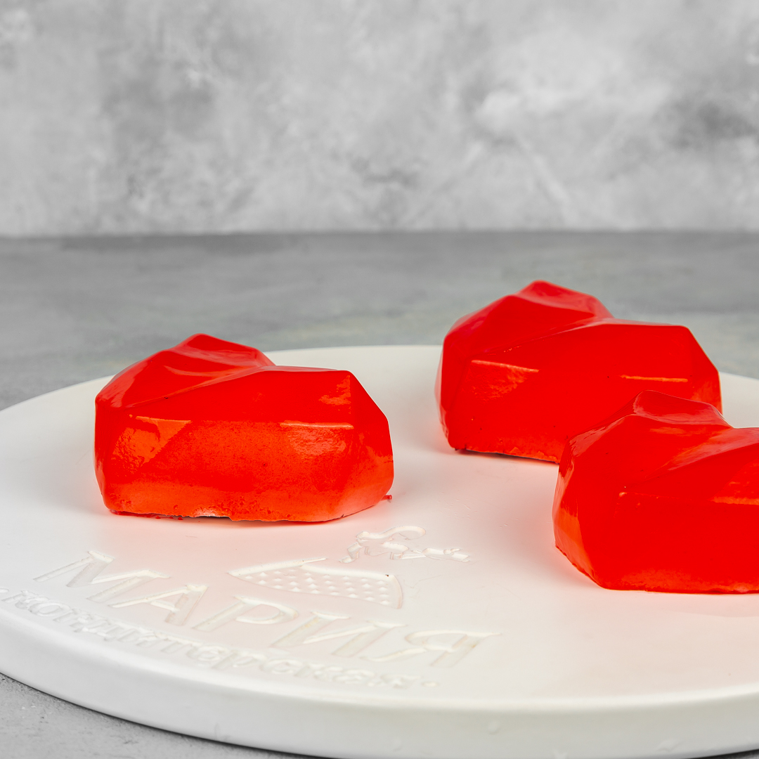 Муссовые пирожные в форме сердца Муссовые пирожные в форме сердца