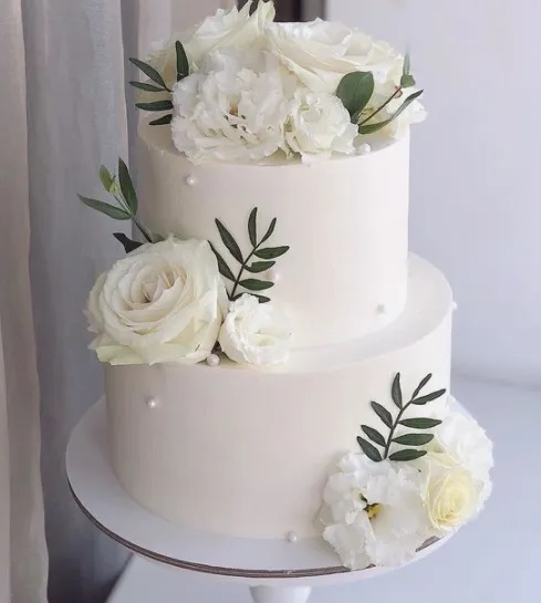Белый свадебный торт