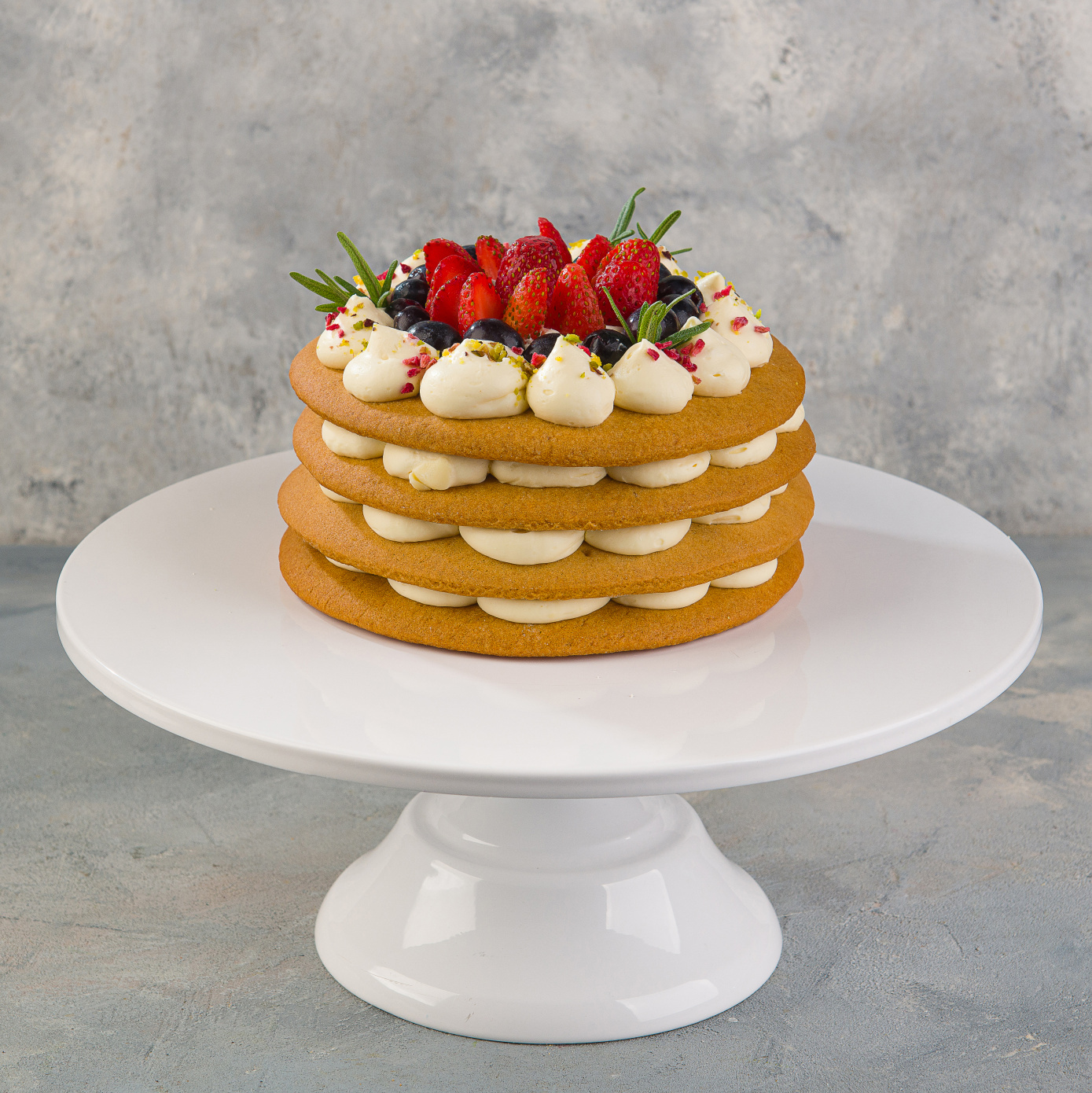 Торт_медовый_с_фруктами_дополнительная_1.jpg Торт_медовый_с_фруктами_дополнительная_1.jpg