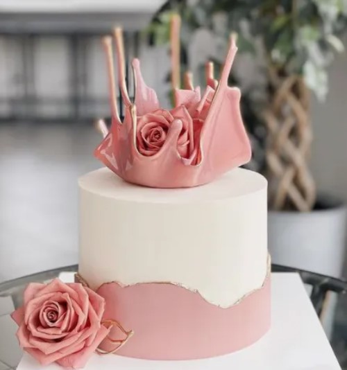 Розово-белый торт на свадьбу