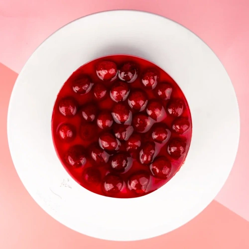 Торт «Медовик малиновый»