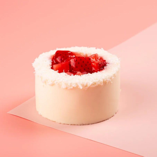 Пирожное "Сливочная клубника"